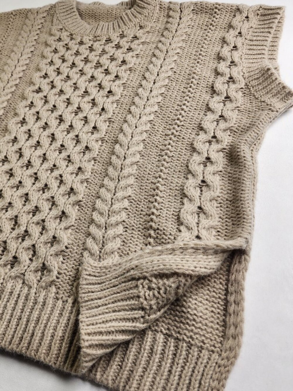 Vintage 80s 90s Beige Sweater Vest Cable Knit V Neck Sleeveless Coquette Tweed